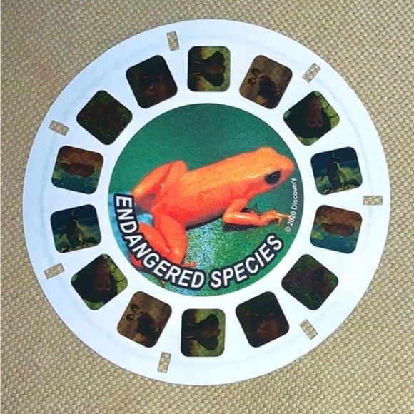 Vintage Discovery View-Master Classic Red Viewer with 2 view cards included. - Picture 5 of 5